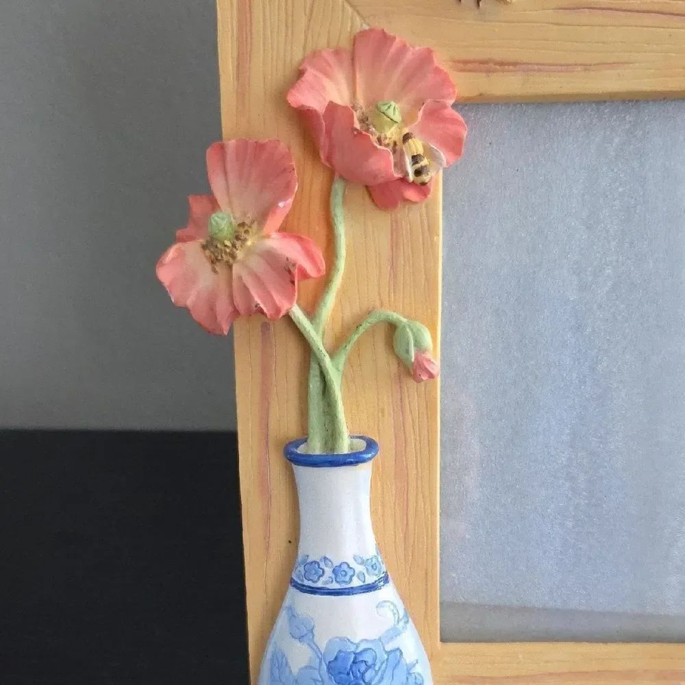 Floral Accent Picture Frame - Picture 2 of 11